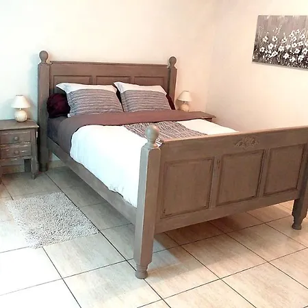 Casa Insolita B Apartment